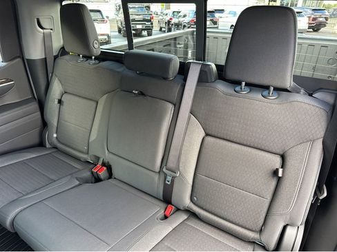 New 2026 GMC Sierra 1500 Elevation image 8