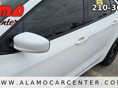 Used 2016 Dodge Dart SE w/ Convenience Group FWD image 9