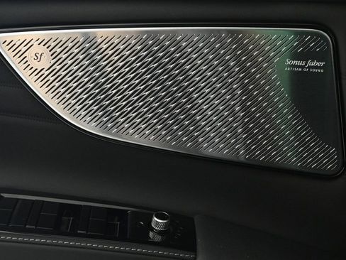 Used 2025 Maserati Grecale GT image 21