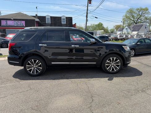 Used 2018 Ford Explorer Platinum AWD/4WD image 22