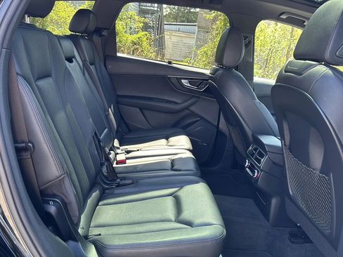Used 2017 Audi Q7 3.0T Prestige image 13