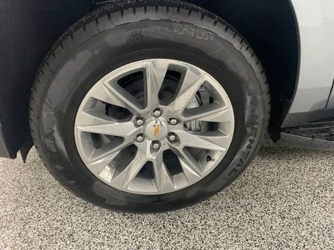 New 2026 Chevrolet Suburban Premier w/ Sun And Tow Package image 26