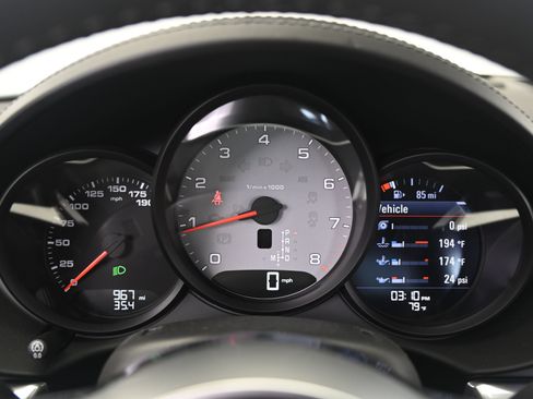 Certified 2024 Porsche 718 Cayman S RWD image 31