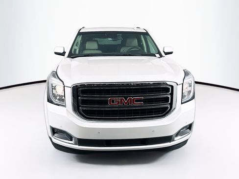 Used 2019 GMC Yukon SLT w/ Open Road Package AWD/4WD image 2