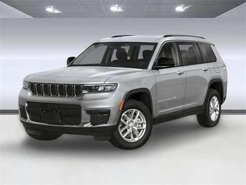 New 2025 Jeep Grand Cherokee L Limited w/ Luxury Tech Group II image 28