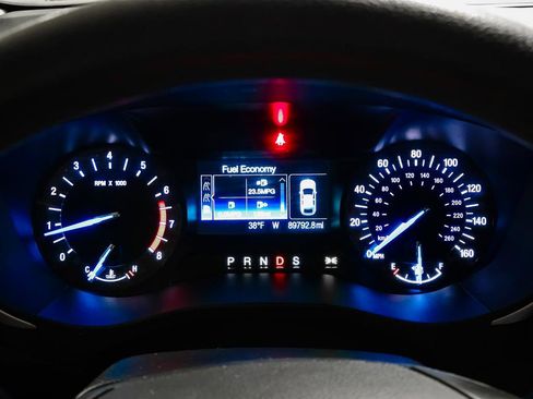 Used 2015 Ford Fusion SE image 26