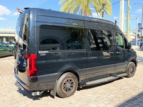 Used 2020 Mercedes-Benz Sprinter 2500 image 8