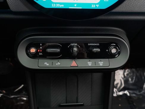 Certified 2025 MINI Cooper 2-Door Hardtop image 14