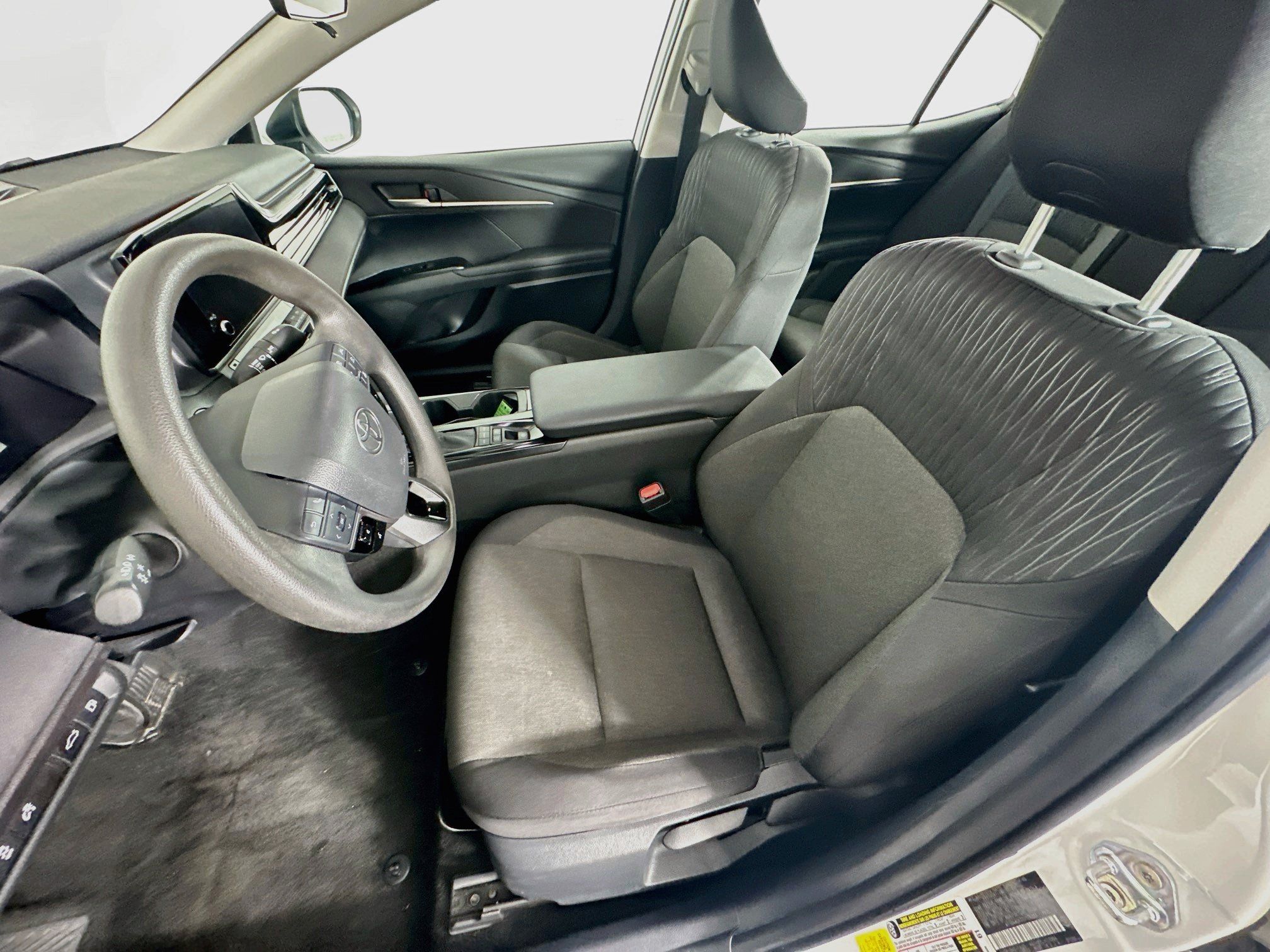 Used 2025 Toyota Camry LE FWD image 13