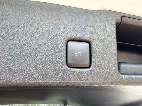 Used 2024 Ford Escape Active FWD image 27