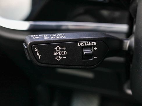 New 2025 Audi Q3 2.0T Premium image 34