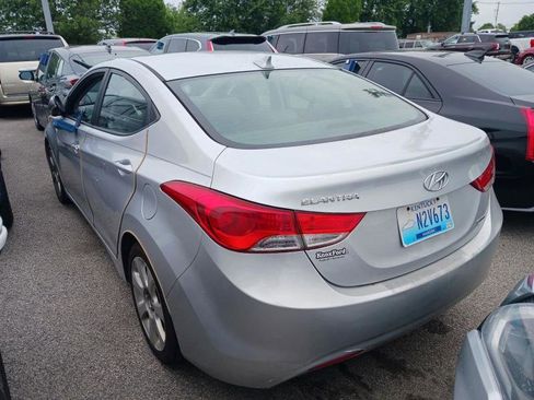 Used 2011 Hyundai Elantra Limited FWD image 4