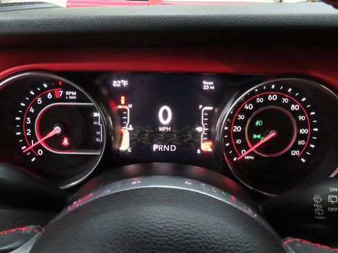 Used 2019 Jeep Wrangler Unlimited Rubicon AWD/4WD image 12