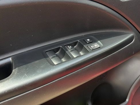 Used 2024 Mitsubishi Mirage ES FWD image 7
