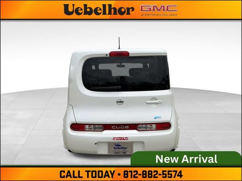 Used 2013 Nissan Cube 1.8 S w/ Interior Designer Pkg FWD image 7