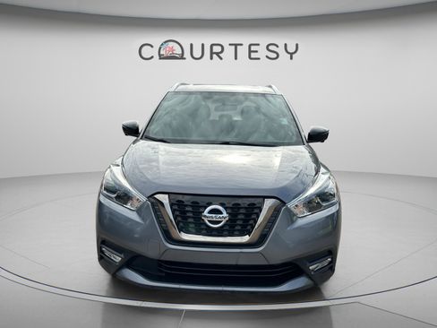 Certified 2019 Nissan Kicks SR w/ SR Premium Package FWD image 10