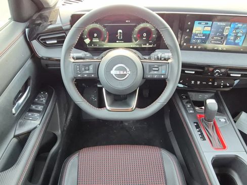 New 2026 Nissan Kicks SR w/ Cold Weather Package AWD/4WD image 8