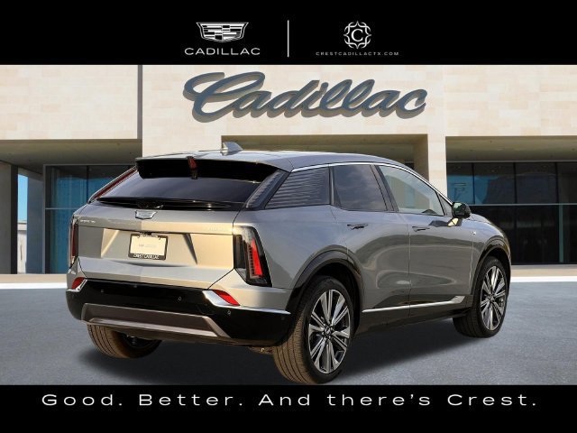 Certified 2025 Cadillac Optiq Luxury 2 AWD/4WD image 3