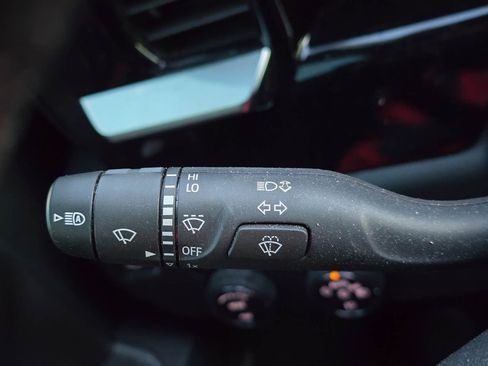 Used 2025 Chevrolet Silverado 1500 LT Trail Boss w/ Convenience Package II image 20