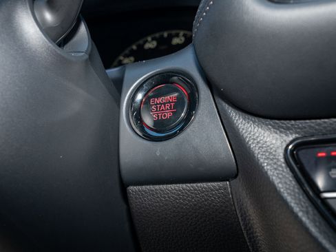 Certified 2025 Honda HR-V EX-L image 27