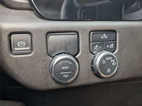 Used 2024 GMC Sierra 1500 SLE RWD image 21