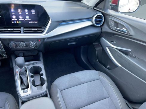 Certified 2024 Chevrolet Trax LS w/ LS Convenience Package image 29