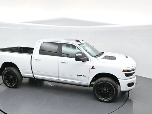 New 2026 RAM 2500 Laramie AWD/4WD image 60