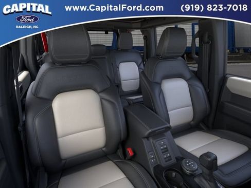 New 2026 Ford Bronco Outer Banks w/ Sasquatch Package AWD/4WD image 10