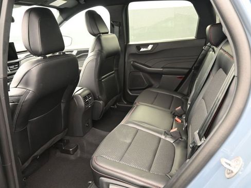 New 2026 Ford Escape ST-Line w/ Tech Pack #1 AWD/4WD image 21