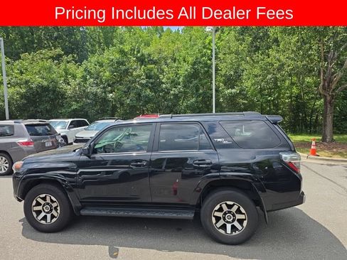 Used 2023 Toyota 4Runner TRD Off-Road AWD/4WD image 2