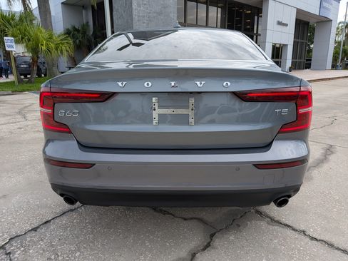 Used 2021 Volvo S60 T5 Momentum FWD image 5