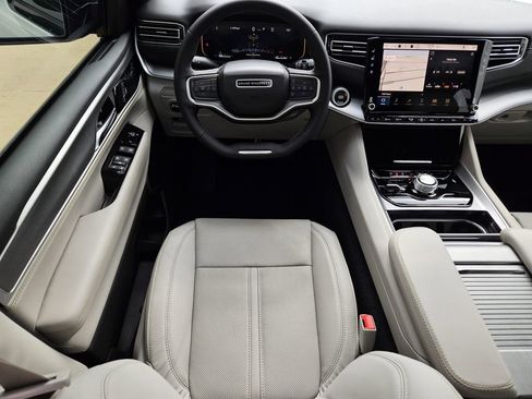 New 2026 Jeep Grand Wagoneer Limited AWD/4WD image 14