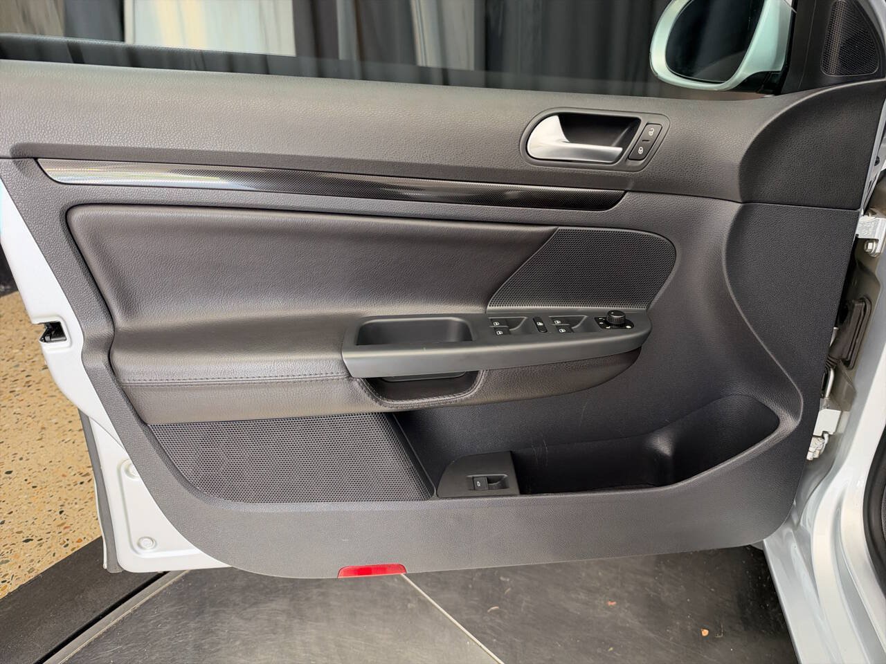Used 2014 Volkswagen Jetta SE FWD image 10