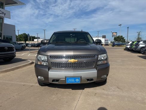 Used 2013 Chevrolet Tahoe LT AWD/4WD image 2