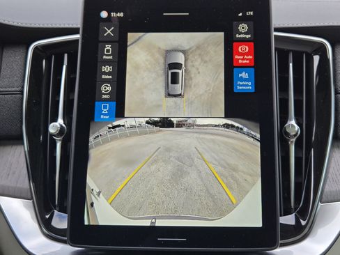 New 2026 Volvo XC90 B6 Ultra image 20