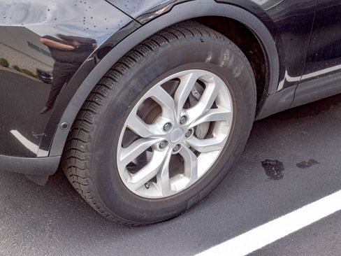 Used 2020 Land Rover Discovery SE AWD/4WD image 11