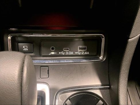 Used 2025 Subaru Ascent Limited AWD/4WD image 34
