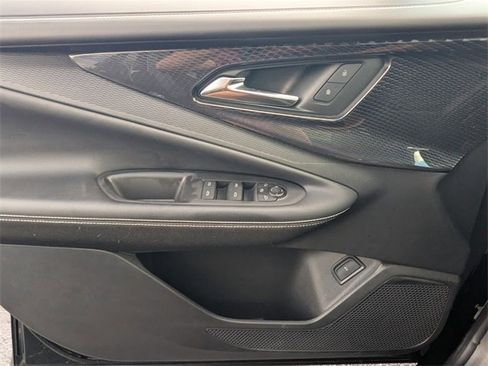 Used 2024 Chevrolet Blazer EV LT image 39