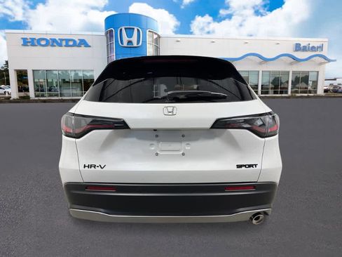 New 2026 Honda HR-V Sport image 4