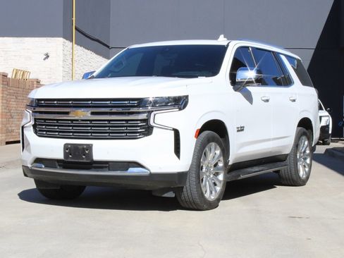 Used 2021 Chevrolet Tahoe Premier w/ Premium Package image 2