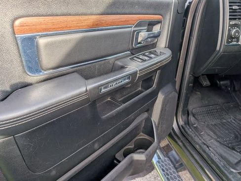 Used 2014 RAM 2500 Laramie w/ Convenience Group image 10