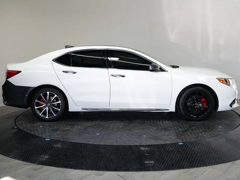 Used 2018 Acura TLX w/ Technology Package FWD image 5