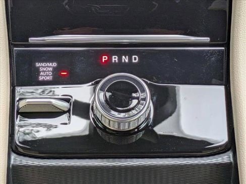 New 2025 Jeep Grand Cherokee Limited w/ Trailer Tow Package image 16