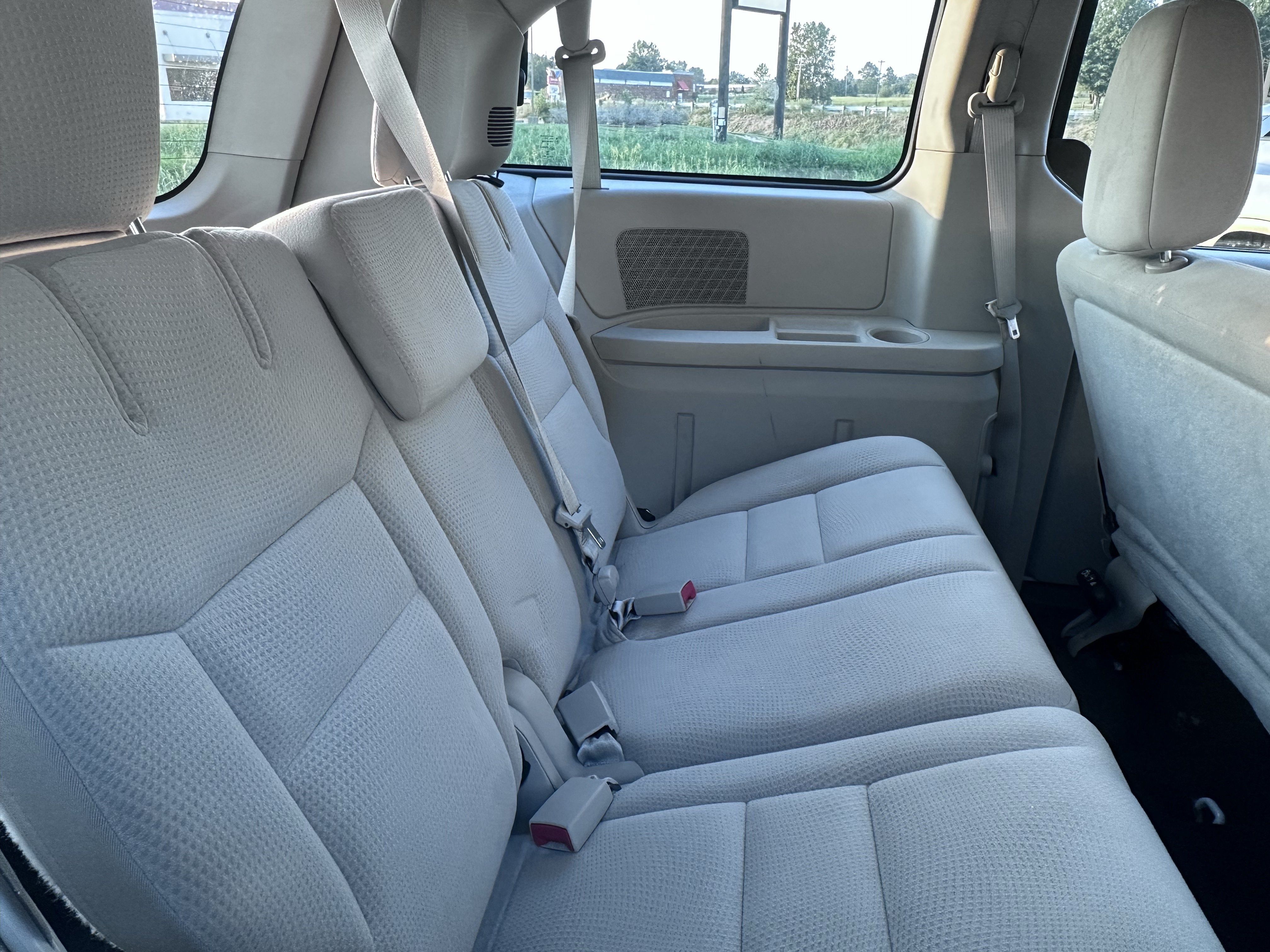 Used 2015 Dodge Grand Caravan American Value Package FWD image 12