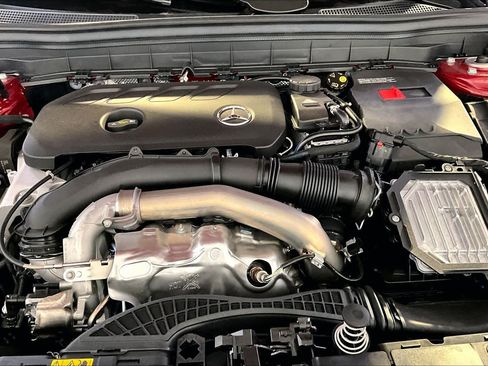 New 2026 Mercedes-Benz GLB 250 4MATIC image 14