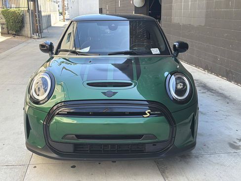 Used 2024 MINI Cooper SE FWD image 2