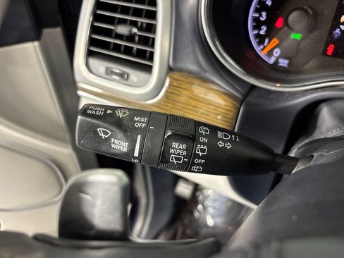 Used 2018 Jeep Grand Cherokee Summit image 17