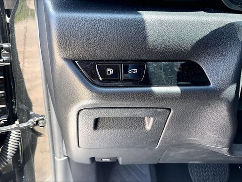 Used 2024 Lexus NX 250 FWD w/ Towing Package (2000 Lbs) image 33