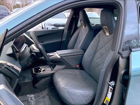 Certified 2023 BMW iX xDrive50 image 7