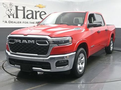Used 2025 RAM 1500 Big Horn AWD/4WD image 35